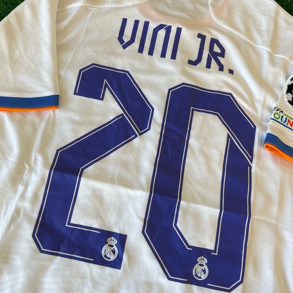 Vini Jr. Real Madrid Home 21/22 jersey - Picture 6 of 9